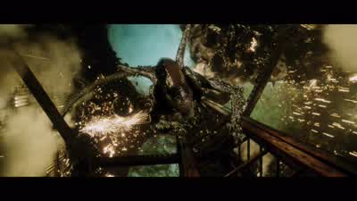 Lntruder on level one. - Alien: Resurrection
