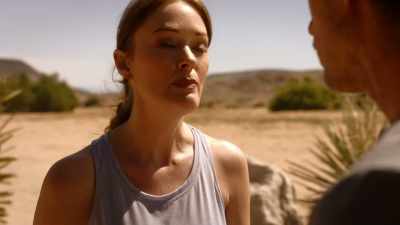 - Lo sé, todo acabará pronto. - Couples Retreat Murder
