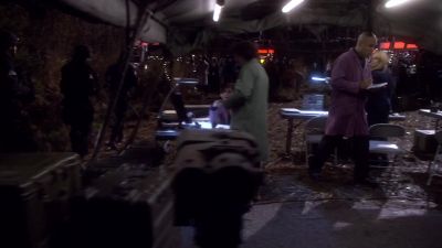 >> LOCK DOWN THAT PERIMETER! - Eureka