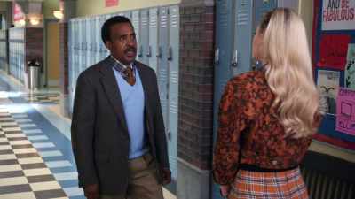 [LOCKER SHUTS] - Schooled