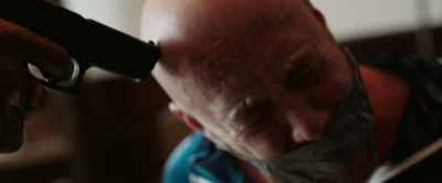 (Logan crying)
(tense music continues) - First Shift