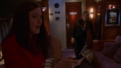Lois, I'm not feeling well. - Smallville