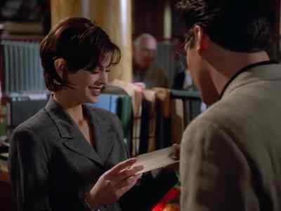 "Lois Kent." - Lois & Clark: The New Adventures of Superman