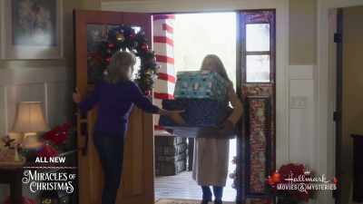 - LOIS: Margie!
- Oh! [CHUCKLES] - A Godwink Christmas: Second Chance, First Love