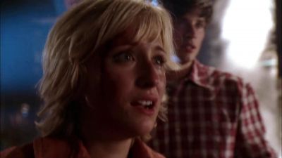 Lois? - Smallville