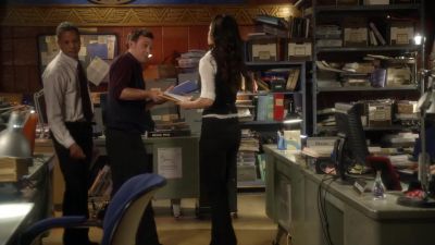 Lois, those copies you asked for. - Smallville