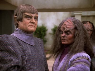 Long ago, when your captives
asked to stay here, ... - Star Trek: The Next Generation