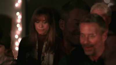 ♪ long lay the world in
sin and error pining ♪ - The Christmas High Note