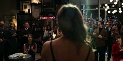- long live Broadway.
- [laughter, applause] - The Morning Show