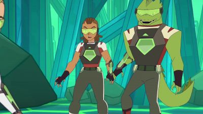 -[Lonnie] Adora!
-[alarm beeping] - She-Ra and the Princesses of Power