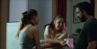 Look! A letter.
Your daughter's with another girl. - Carmen & Lola