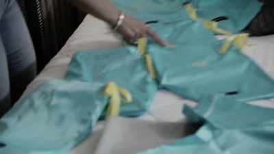 Look, they all have
their letters on them. - The Real Housewives Ultimate Girls Trip