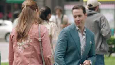 - Look, you are pretty, - American Auto