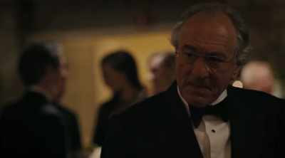 Look at you all dressed
up and no place to die. - The Wizard of Lies