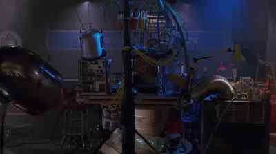 -Look at all this stuff.
-What do you think, J-5? - Blankman