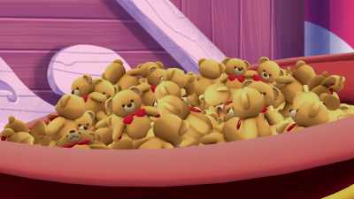 Look at all these
beautiful teddy bears. - Glisten and the Merry Mission