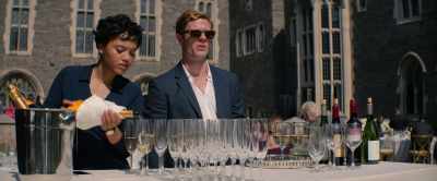 Look at all these stodgy
old docs with their white wine - Flatliners