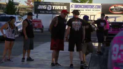 Look at everybody shaking
'cause they're [bleep] - Street Outlaws No Prep Kings Team Attack