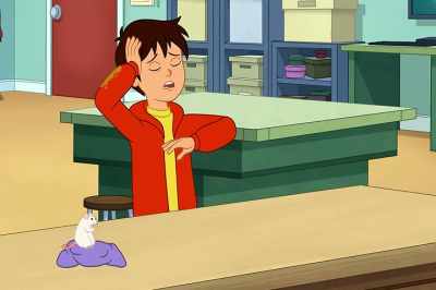 Look at her, all adorable,
cute and friendly. - The Magic School Bus Rides Again
