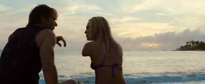 - Look at her.
- That's it. That's it, right there! - Soul Surfer
