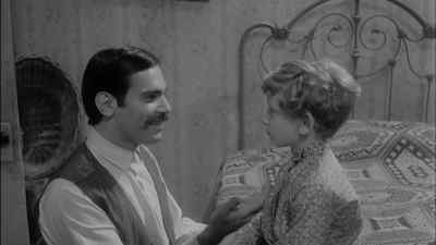 Look at him.
A little Yankee. - Hester Street