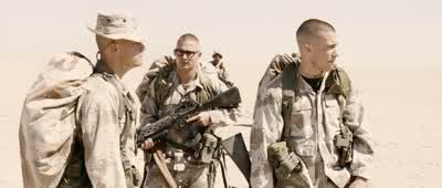 Look at him. - Jarhead