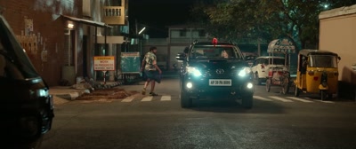 Look at my lungiâ€¦ - Waltair Veerayya