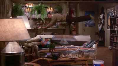 Look at me. I'm floating! - The Cat from Outer Space