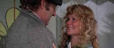 Look at that mug, would you?
Is that beautiful, Lion? - Scarecrow