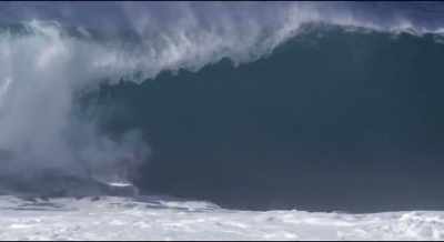 Look at this one now. - Bethany Hamilton: Unstoppable