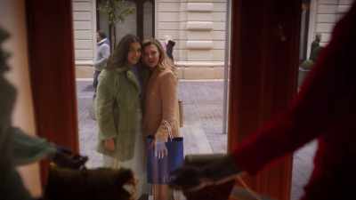Look at that perfect beauty. - Crimes of Fashion: Killer Clutch