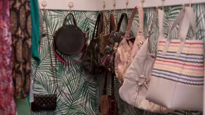 Look at my purses hanging up!
I can't stand this! - Get Organized with The Home Edit