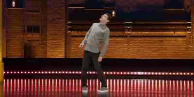 Look at Simmons keeping
his shoulders so still - Alex Edelman: Just for Us
