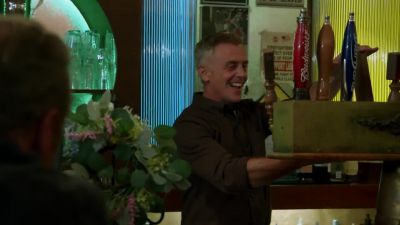 - Look at that.
- Hey! - Chicago Fire
