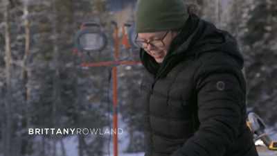 Look at that, kiddos.
It's ready to go. - Life Below Zero: Next Generation