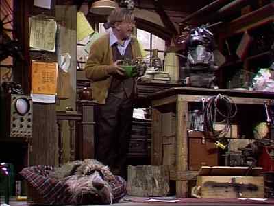 Look at that, Sprocket!
Isn't that cute? - Fraggle Rock