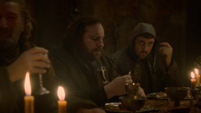 Look at the crowd there. - Game of Thrones