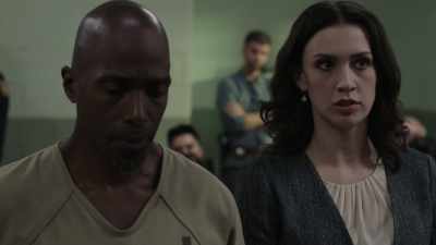 Look at the judge. - The Chi