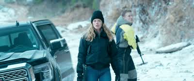 Look at the snowmobile. - Icefall