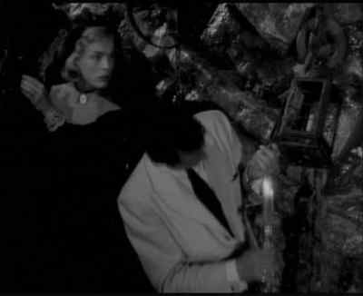 - Look at these old slave chains.
- Look at those old lanterns. - Scared Stiff