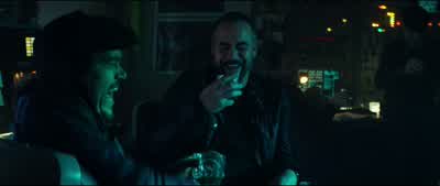 Look at this guy! - Independence Day: Resurgence