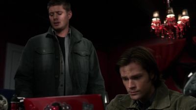 Look at this. He's watching her sleep.
How is that not rapey? - Supernatural