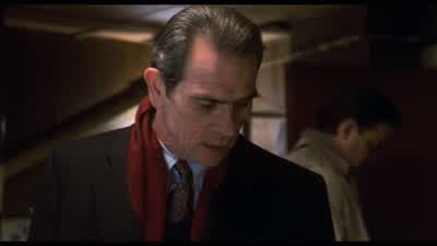 Look at this. - The Fugitive