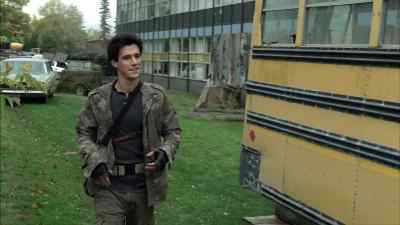Look at this. - Falling Skies