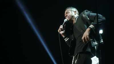 Look at what-- - Marlon Wayans: Woke-ish