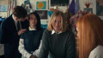Look at you! Second date! Pressure? - Geek Girl