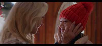 - Look at you, sight for sore eyes. - Christmas at the Ranch