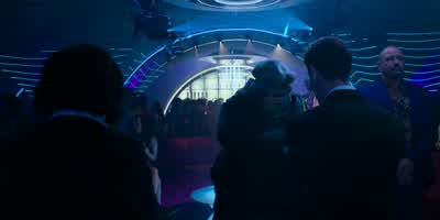 Look at you, you've lost weight. - Men in Black: International