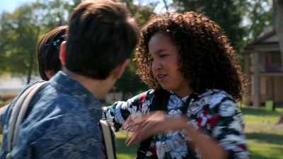 Look away. Like, over here.
Where that's not happening. - Andi Mack
