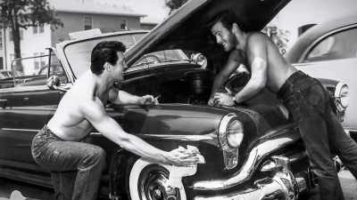Look, baby,
there's no strings on me. - Rock Hudson: All That Heaven Allowed